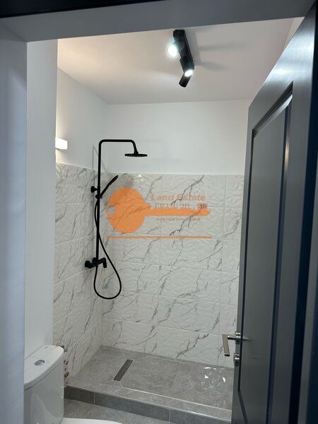 Costin Georgian Garsoniera, Metrou Costin Georgian